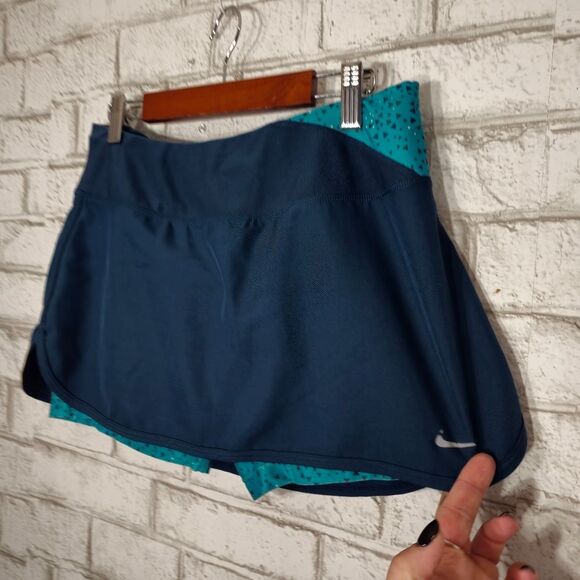 NIKE athletic skirt - Picture 9 of 15